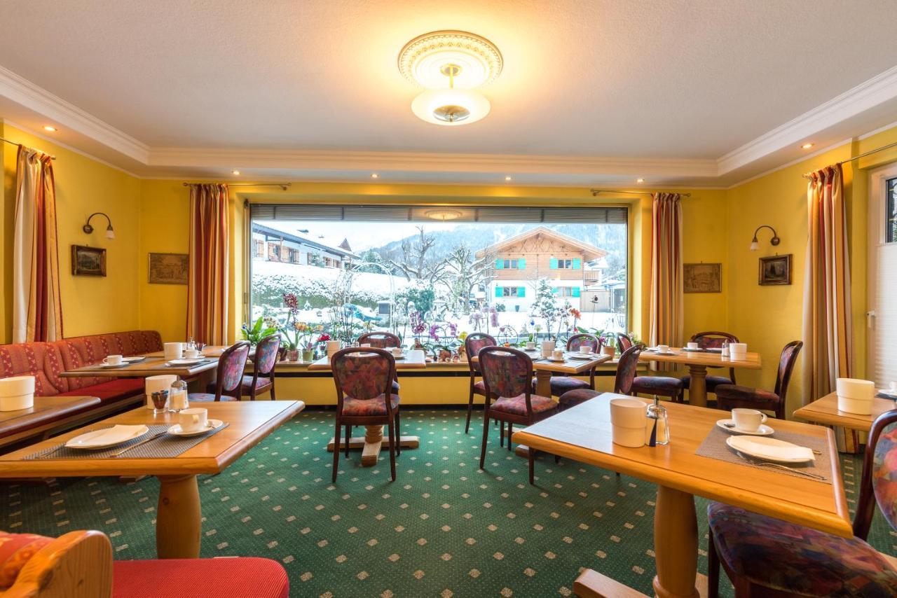 Hotel Garni Almenrausch Und Edelweiss Garmisch-Partenkirchen Exterior photo