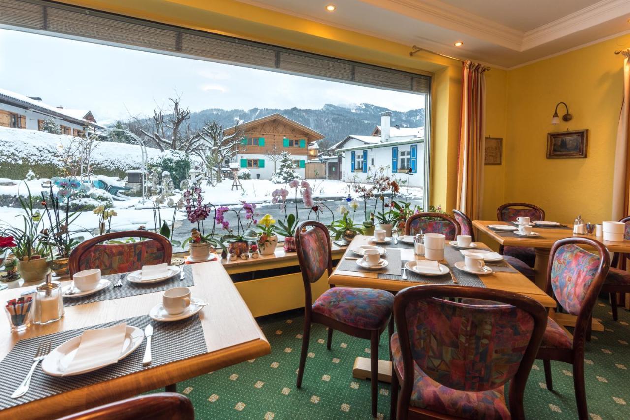 Hotel Garni Almenrausch Und Edelweiss Garmisch-Partenkirchen Exterior photo